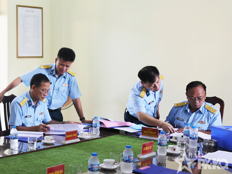 Quân chủng Phòng không-Không quân kiểm tra kết quả xây dựng đơn vị vững mạnh toàn diện tại Sư đoàn 367
