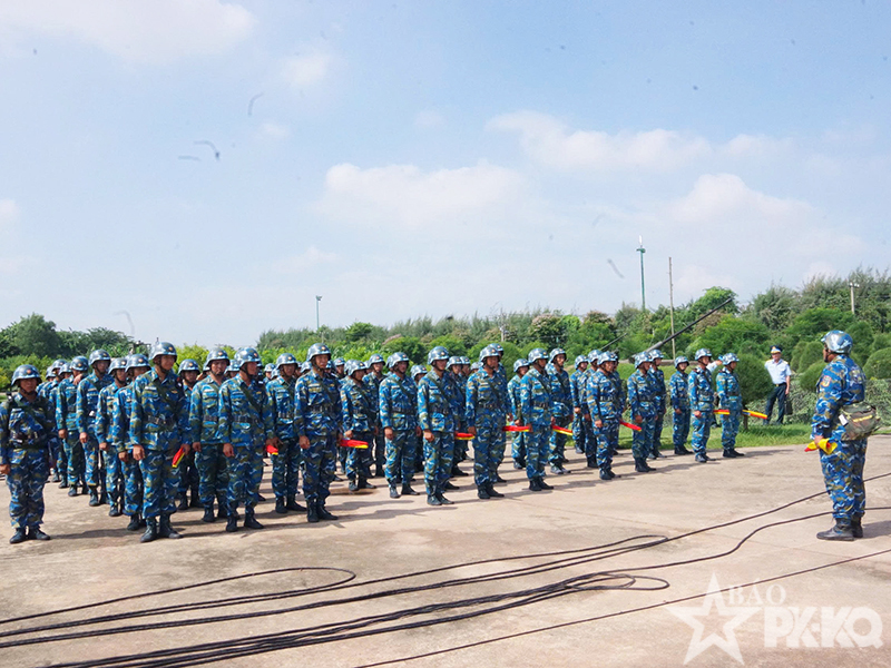 Quân chủng Phòng không-Không quân kiểm tra kết quả xây dựng đơn vị vững mạnh toàn diện tại Sư đoàn 367