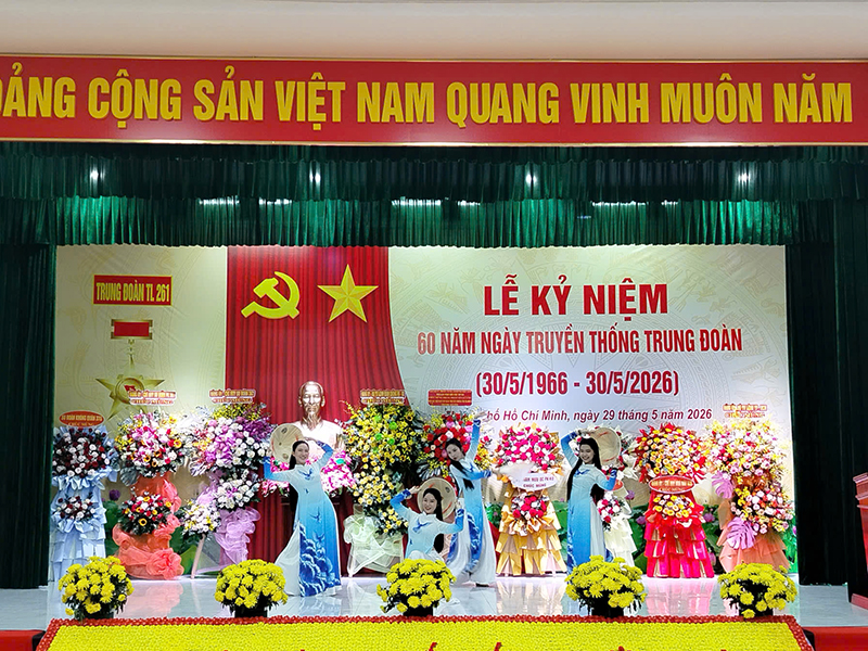 Trung đo&agrave;n 261 kỷ niệm 60 năm ng&agrave;y truyền thống