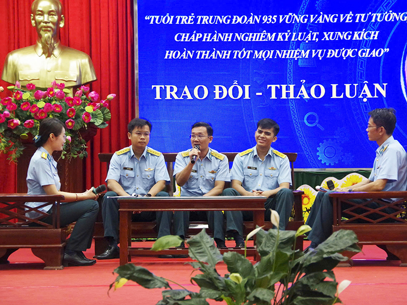Đo&agrave;n cơ sở Trung đo&agrave;n 935 tổ chức Tọa đ&agrave;m về tư tưởng, kỷ luật