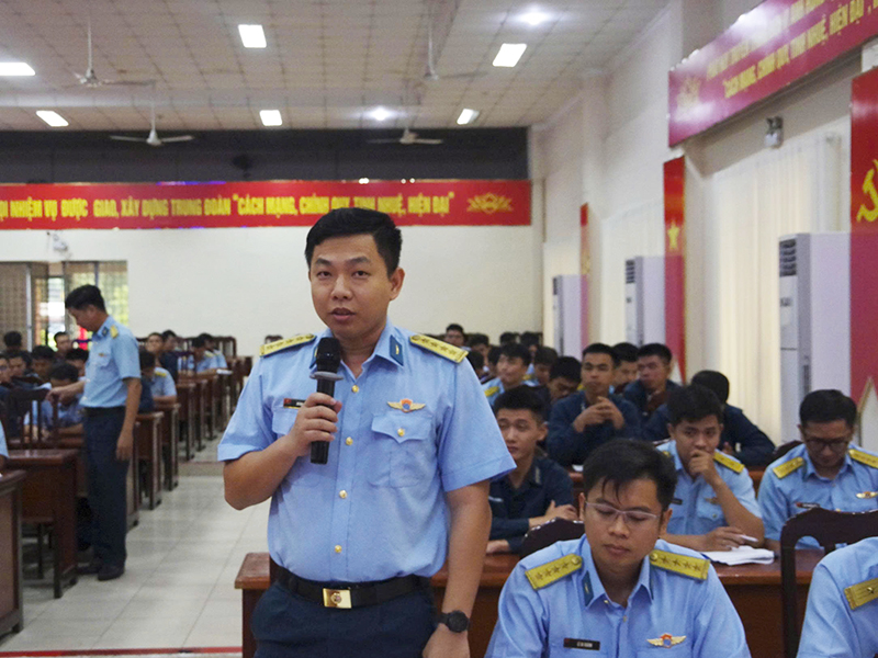 Đo&agrave;n cơ sở Trung đo&agrave;n 935 tổ chức Tọa đ&agrave;m về tư tưởng, kỷ luật