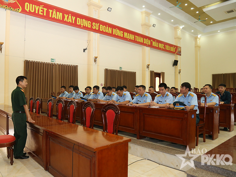 Hội đồng Phối hợp phổ biến, giáo dục pháp luật Bộ Quốc phòng kiểm tra tại các đơn vị Quân chủng Phòng không - Không quân
